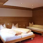 Apartment Gostanova *